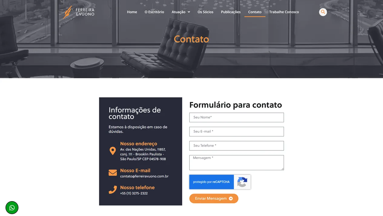 Página Contato do site da Ferreira & Vuono com o cartão azul-grafite Informações de contato, com endereço na Av. das Nações Unidas no Brooklin Paulista, e-mail e telefone, ao lado do formulário com nome, e-mail, telefone, mensagem, selo do reCAPTCHA e o botão Enviar Mensagem