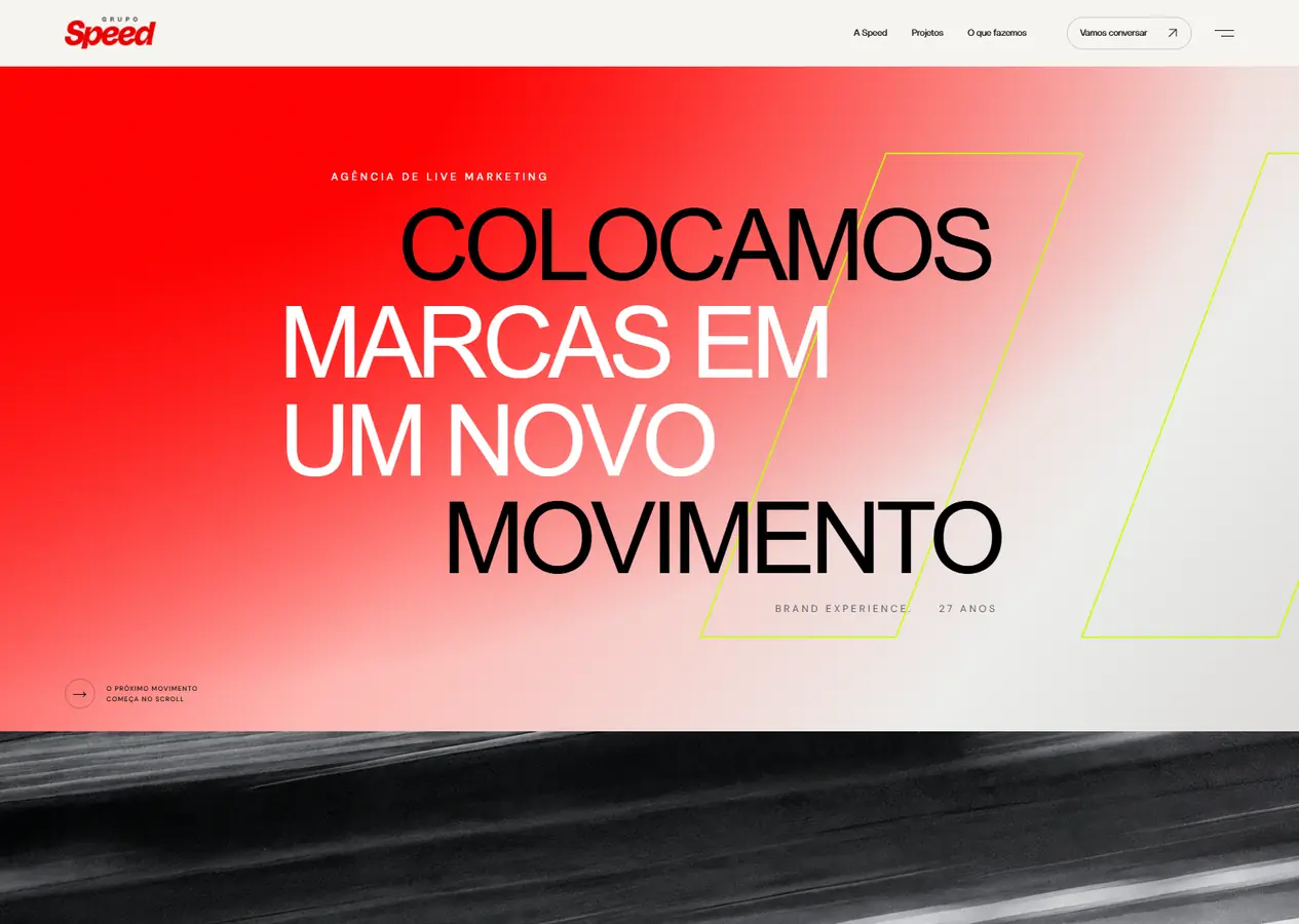 Página inicial completa do site do Grupo Speed, da abertura vermelha com a frase Colocamos marcas em um novo movimento até o rodapé, passando pelas cenas do carro e do skate, o texto de apresentação, a seção Projetos, a lista Mais movimentos, os logos dos clientes, o vídeo, os serviços e o convite Vamos criar um próximo movimento